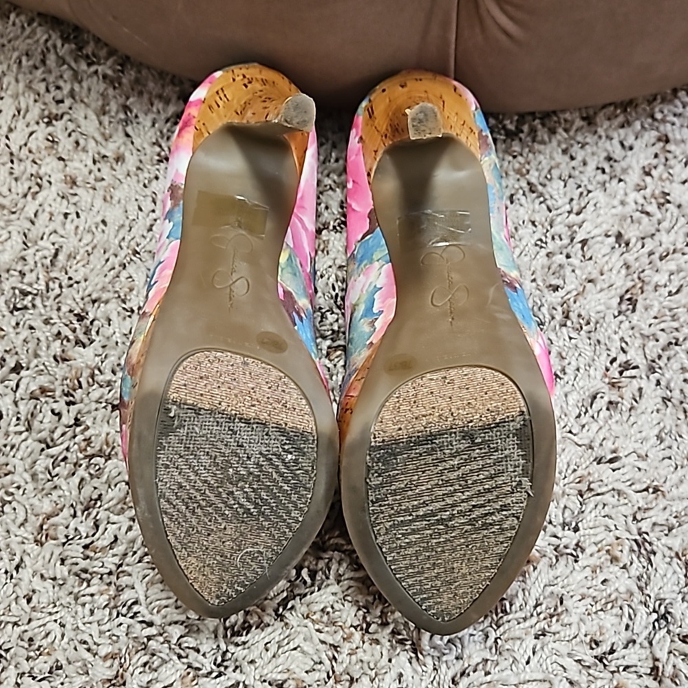 Jessica Simpson Floral Platform Heels - Picture 8 of 12